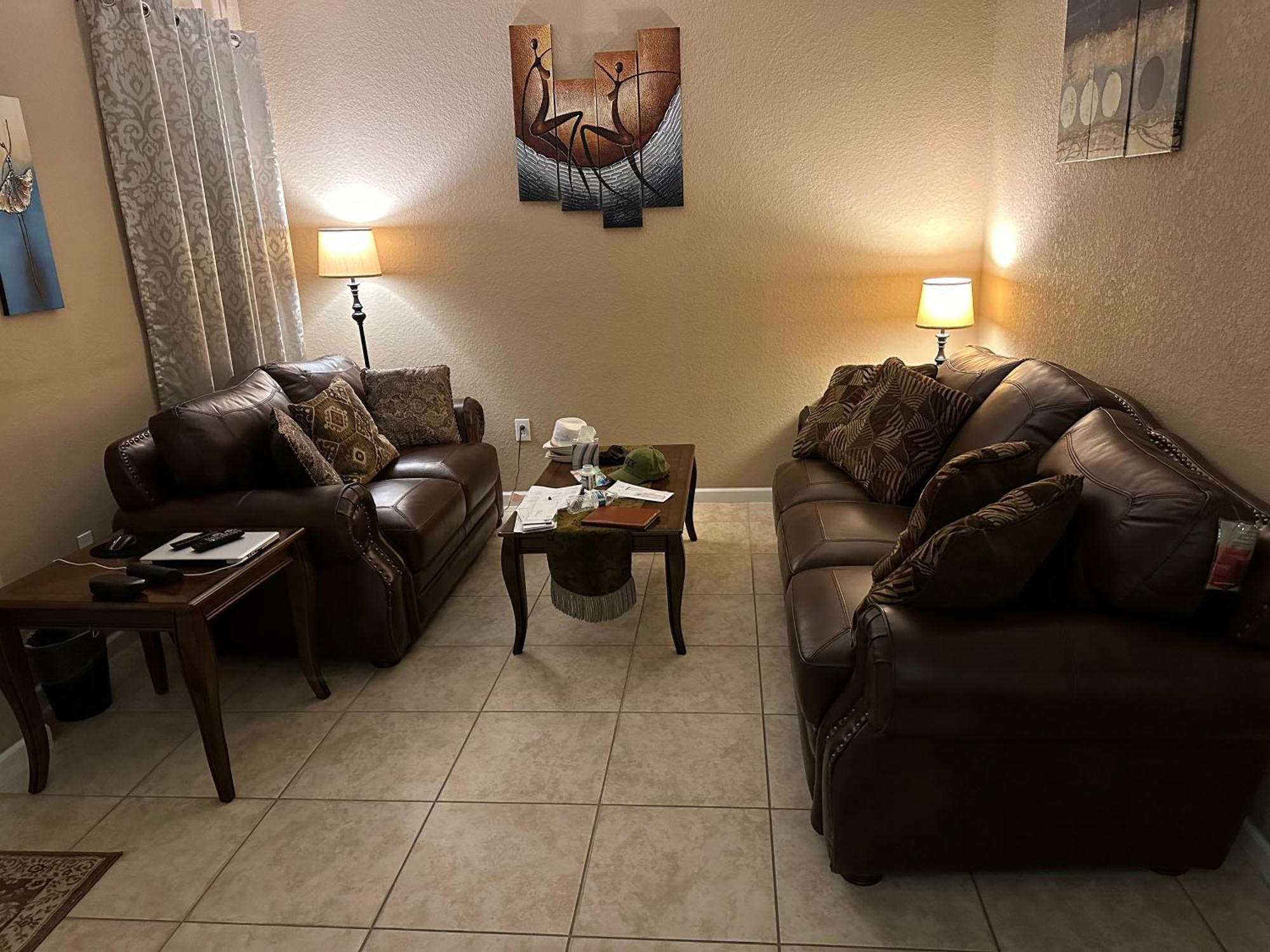 ホームステッド Speedway Blvd Townhouseヴィラ エクステリア 写真